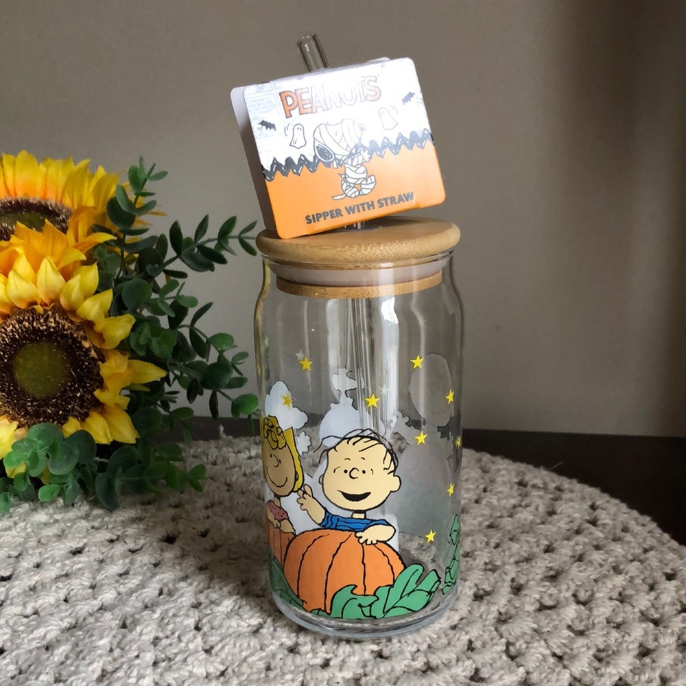 Peanuts Halloween Clear Glass Sipper Tumbler with Straw
